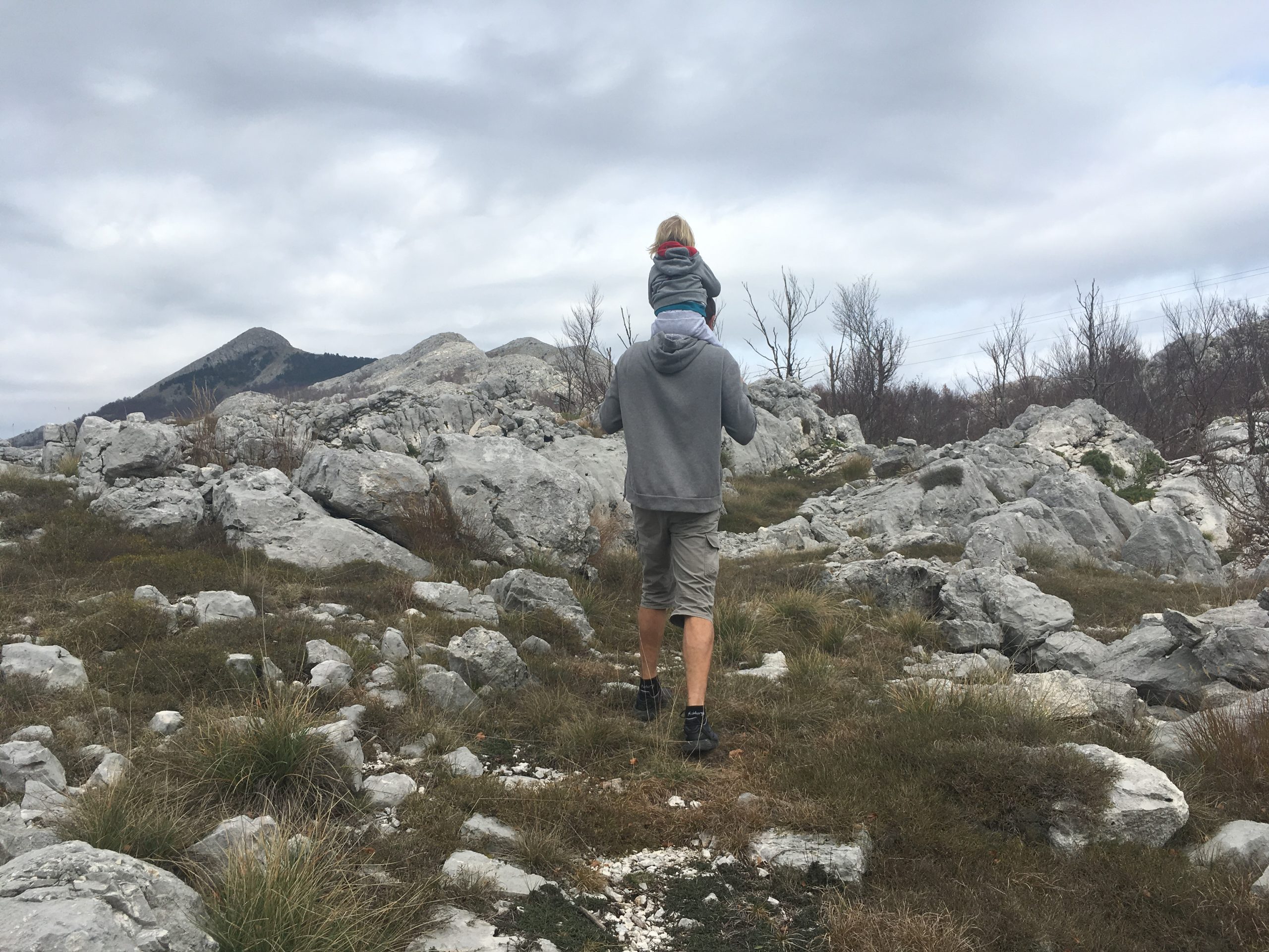 5 kiváló érv, hogy miért a gyaloglás a legjobb gyakorlat a zsírégetéshez (és hogyan lehet elérni, hogy működjön)